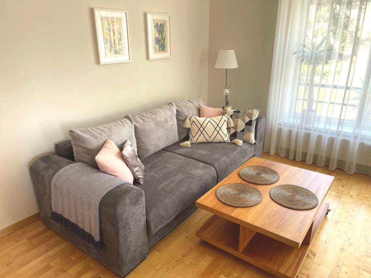 Cozy Home Apartment Kaivas, Free Parking, Self Check-In รีกา ภายนอก รูปภาพ